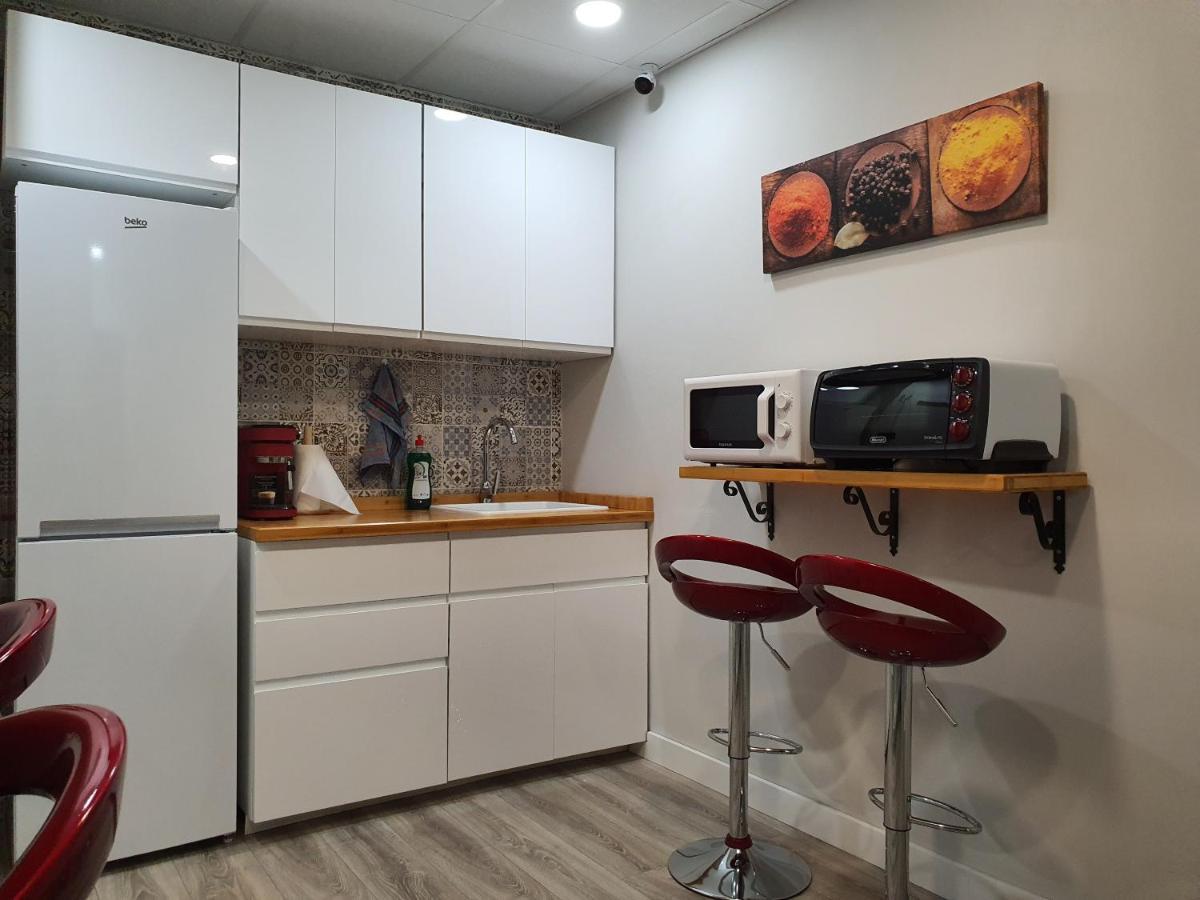 Cv33 Ostatua Hotel Билбао Екстериор снимка