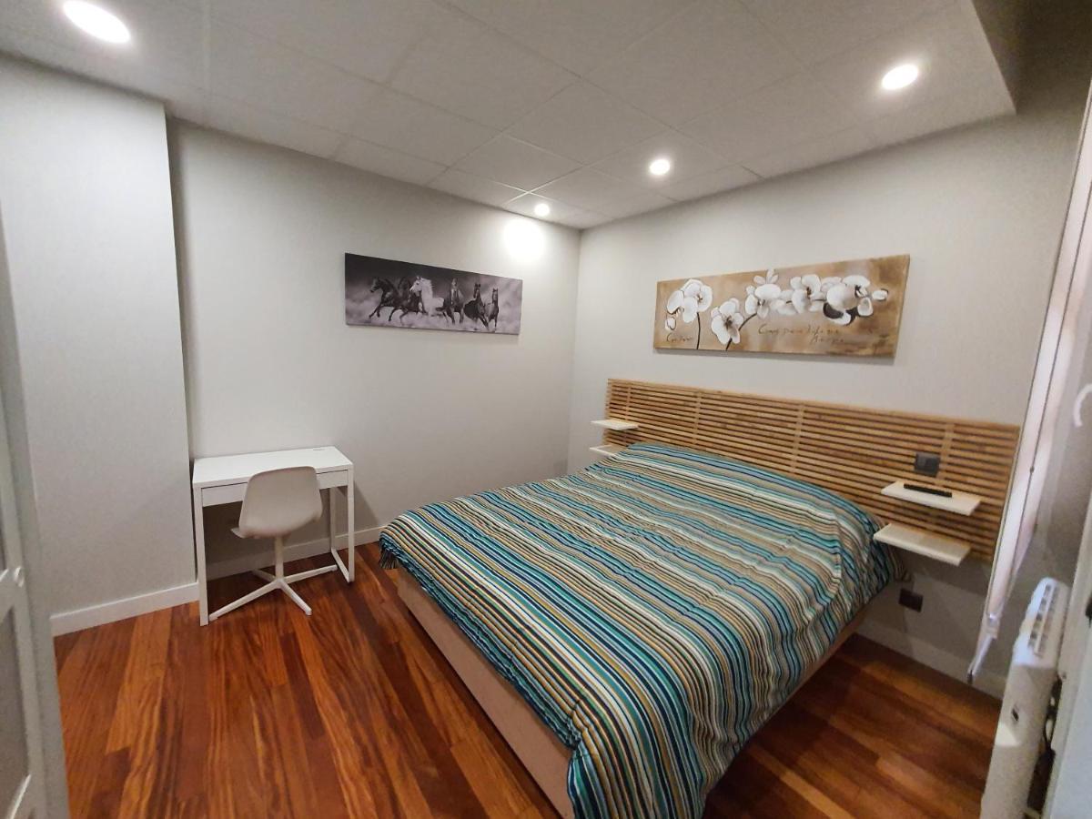 Cv33 Ostatua Hotel Билбао Екстериор снимка