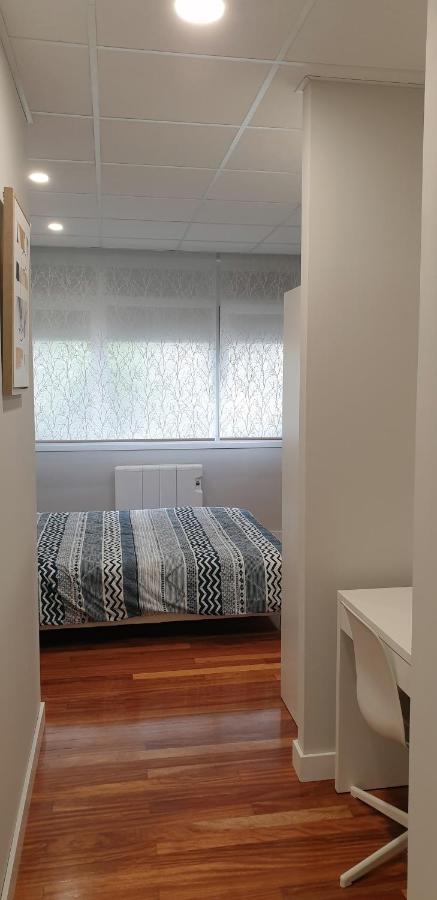 Cv33 Ostatua Hotel Билбао Екстериор снимка