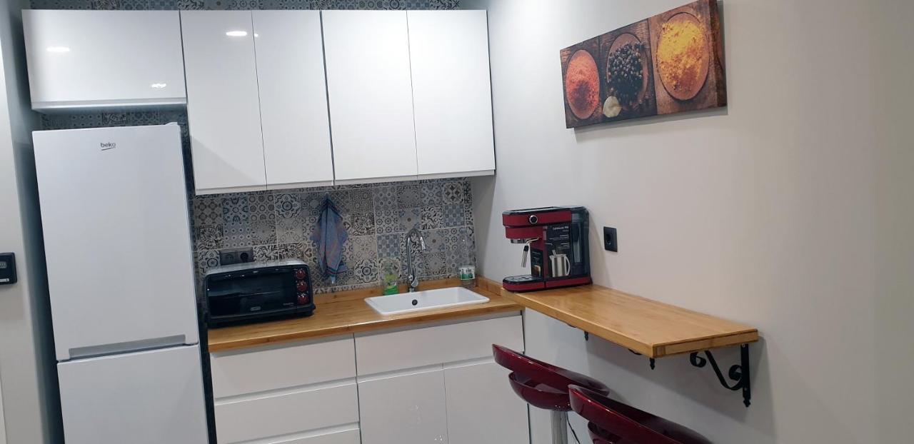 Cv33 Ostatua Hotel Билбао Екстериор снимка