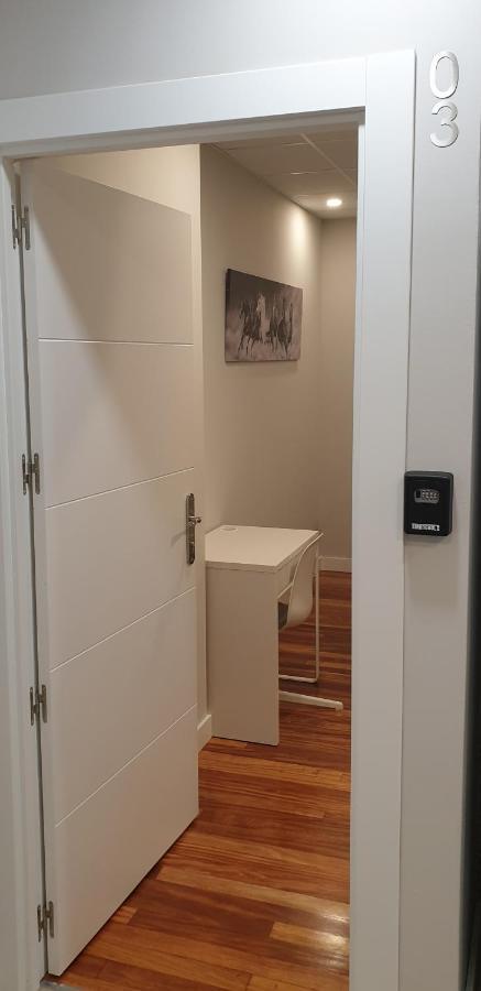 Cv33 Ostatua Hotel Билбао Екстериор снимка