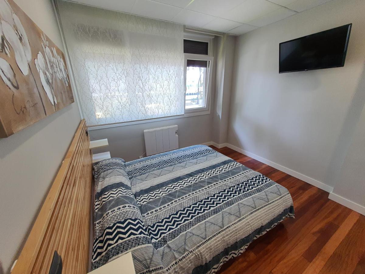 Cv33 Ostatua Hotel Билбао Екстериор снимка